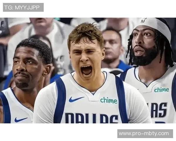 弗拉格谈浓眉交易心声祝福他与队友未来顺利感慨自己仍在队中奋斗 弗拉格谈浓眉交易心声祝福他与队友未来顺利感慨自己仍在队中奋斗