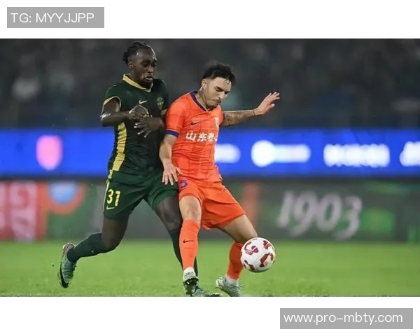 光速扳平瞬间浙江队洛佩斯失误助攻卡列洛进球战平泰山